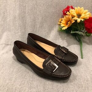 NWOT - Naturalizer Dark Brown Leather Loafers